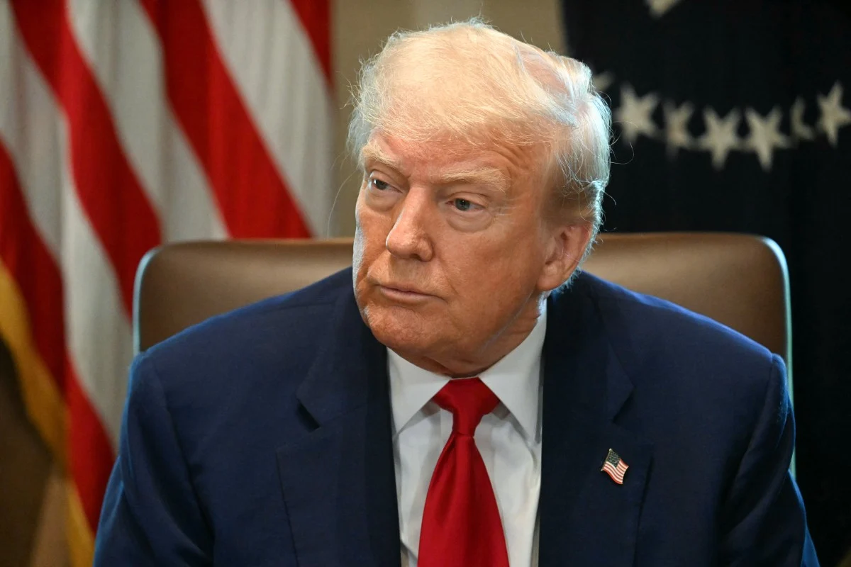 Tribunal dos EUA aceita recurso de Trump e restabelece tarifaço