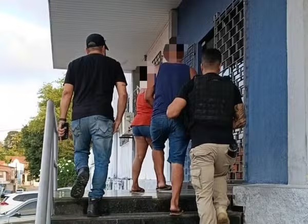 Casal é preso em São Luís após assaltar loja de veículos e forçar vítimas a fazer transferências PIX