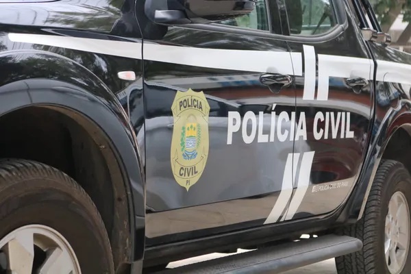 Falso pai de santo convenceu adolescente de que ela estava grávida para estuprá-la em ritual, diz polícia