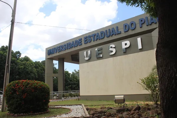 Professor da Uespi é investigado por assédio moral e sexual em Teresina
