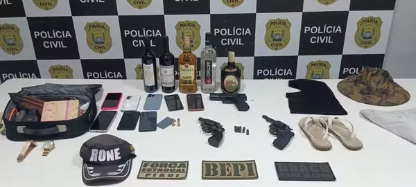 Cinco adolescentes são apreendidos suspeitos de invadir e roubar casa e agredir moradores em Teresina