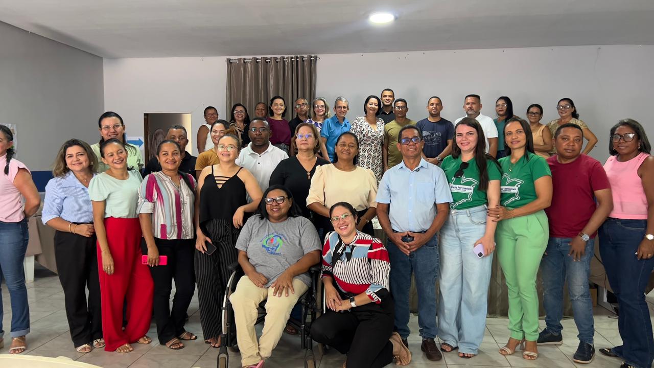 SEMECT realiza encontro formativo sobre gestão escolar e alfabetização em Timbiras