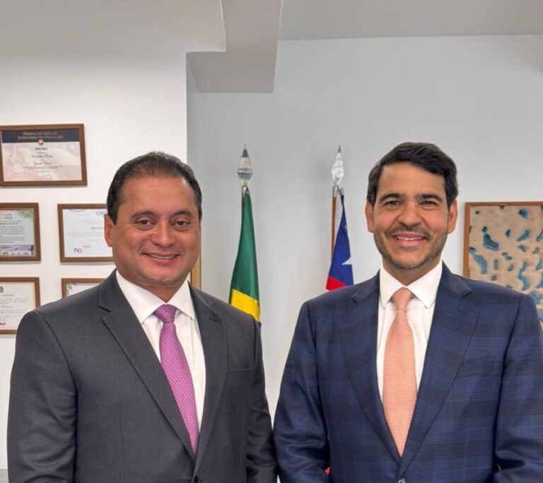 Senador Weverton apresenta relatório pela aprovação de Jorge Messias ao STF