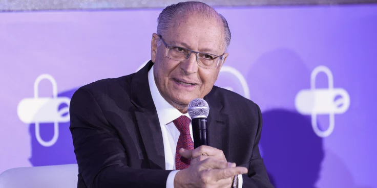 Alckmin anuncia R$ 10 bilhões para máquinas agrícolas