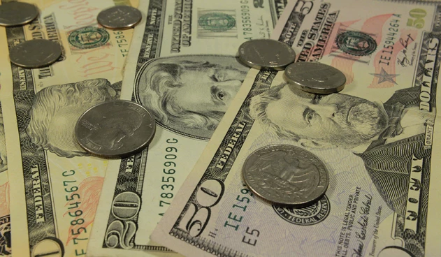 Déficit nas contas externas fica em R$ 1,8 bilhão em abril