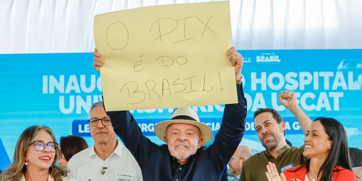 Lula reúne ministros em meio a ofensivas dos EUA contra o Brasil
