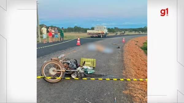 Vendedor morre em acidente entre moto e caminhão no dia do aniversário; filhas haviam preparado bolo surpresa