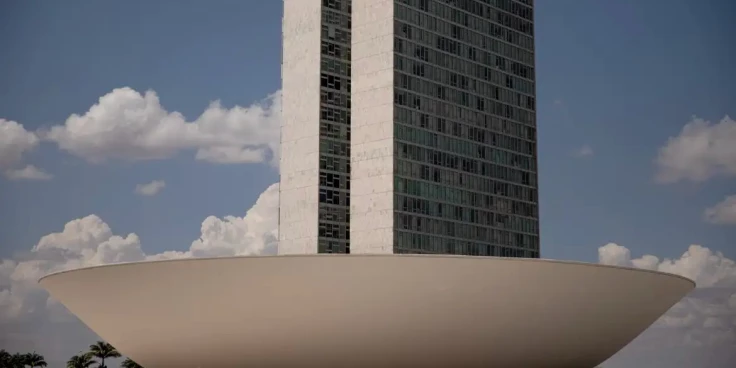 Congresso libera home office e adia votações antes do recesso